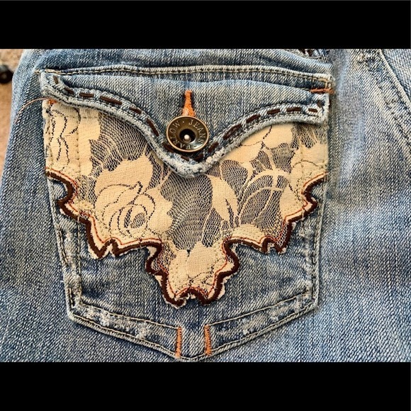 Vintage Farlow Jeans with lace flap pocket accents in size 3 - Picture 5 of 8